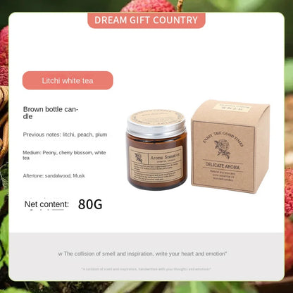 Litchi white tea scented candle with its gift box